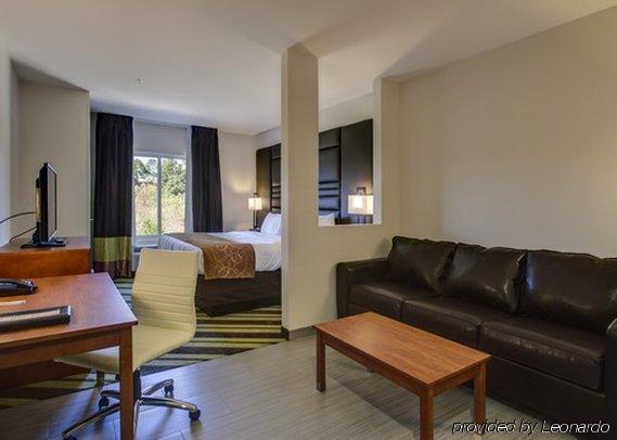 Comfort Suites Denham Springs Exterior foto